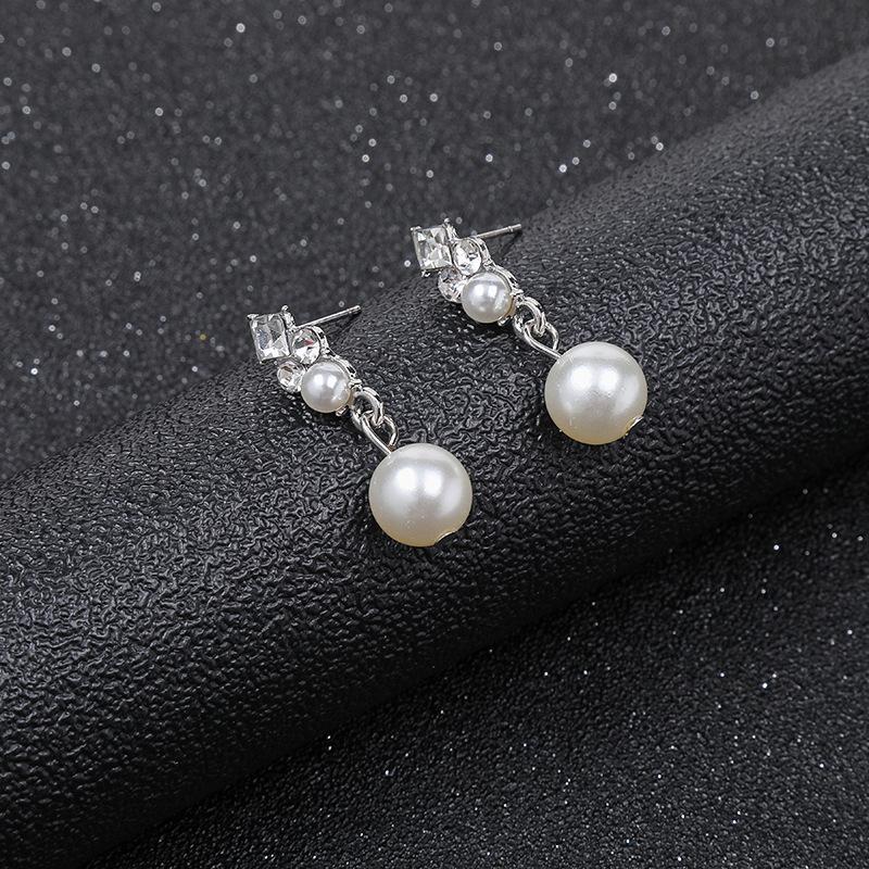 NO.21-Women Fashion white  Necklace  Earrings accessory Two-Piece Set,four leaf necklace and earring