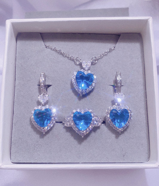 NO.20-Ladies Fashion Jewelry Exquisite 3-piece Set, Blue Heart Necklace, Blue Heart Cute Earrings, Blue Heart Ring