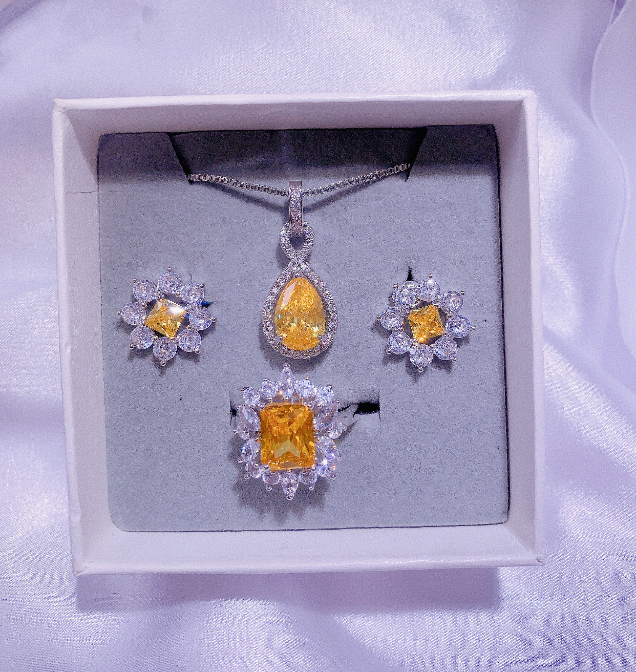 NO.63-Women's Fashion Jewelry, Yellow Three-piece Set, Drop Necklace, Small Flower Earrings, Square Lace Ring