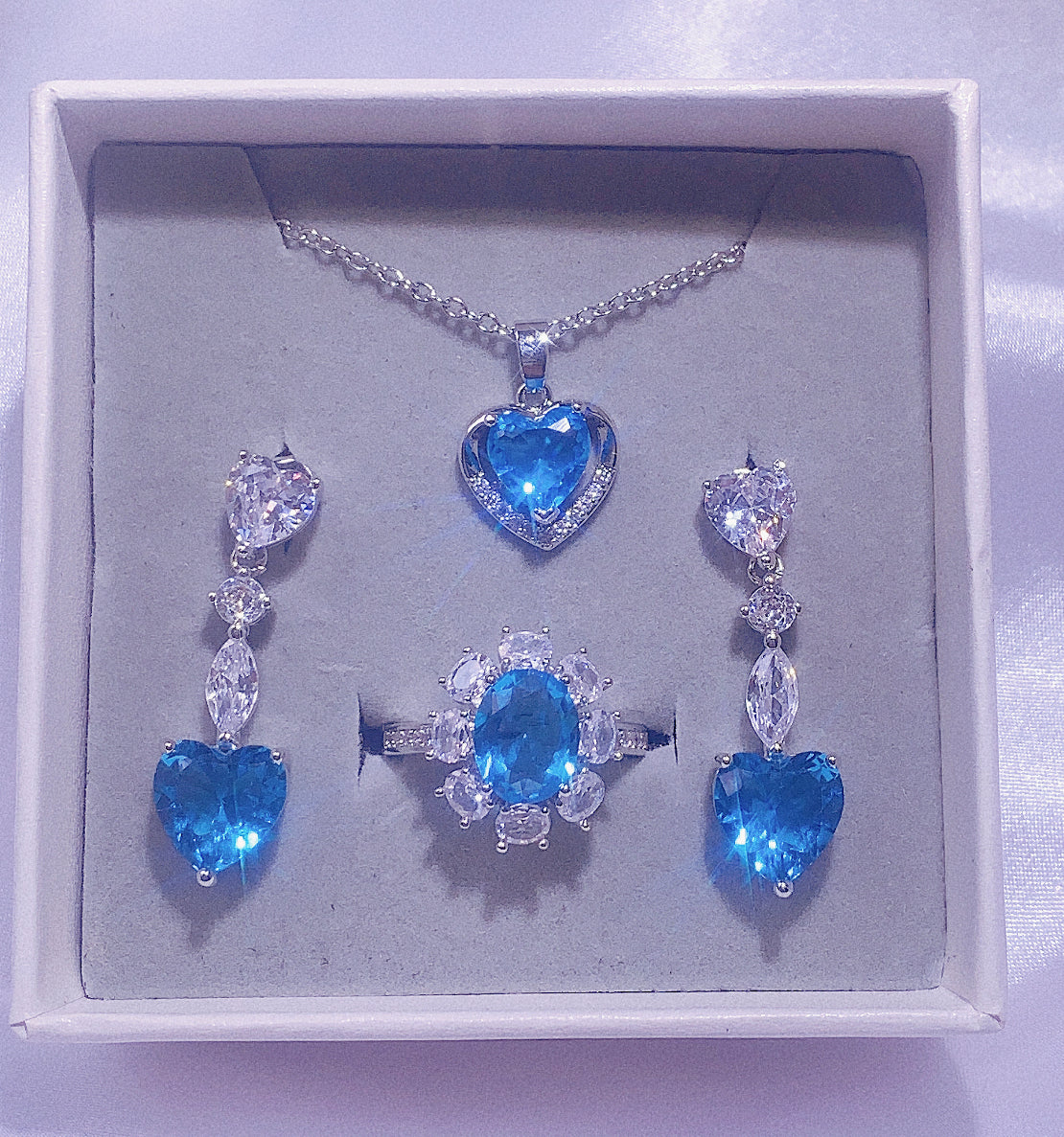 NO.15-Ladies Fashion Accessories Blue Three-Piece Set, Cute Love Necklace, Long Love Earrings, Lace Oval Ring