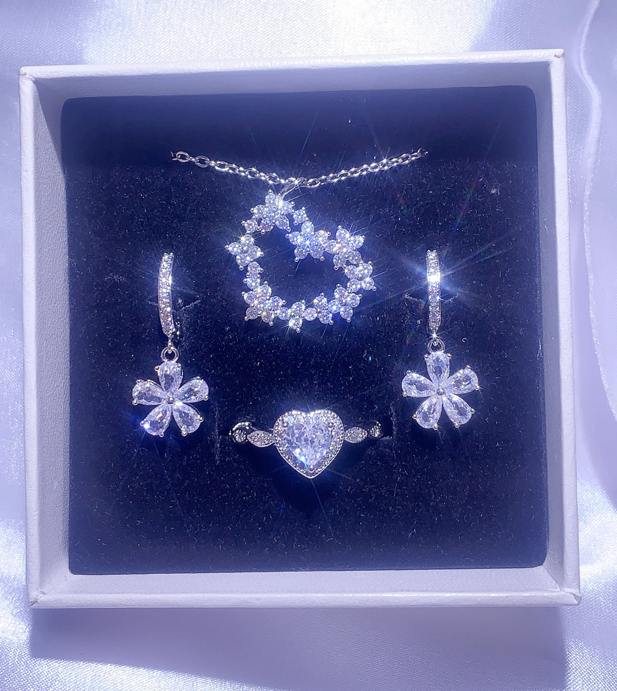 NO.5-Women's Fashion Jewelry, White Three-Piece Set, Love Sparkling Necklace, Small Flower Earrings, Love Ring