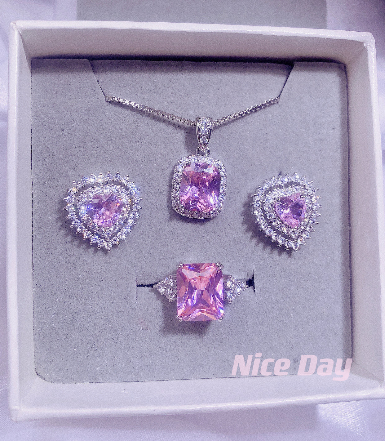 NO.19-Ladies Fashion Jewelry Exquisite 3-piece set, pink square necklace, pink heart-shaped cute earrings, pink square ring.