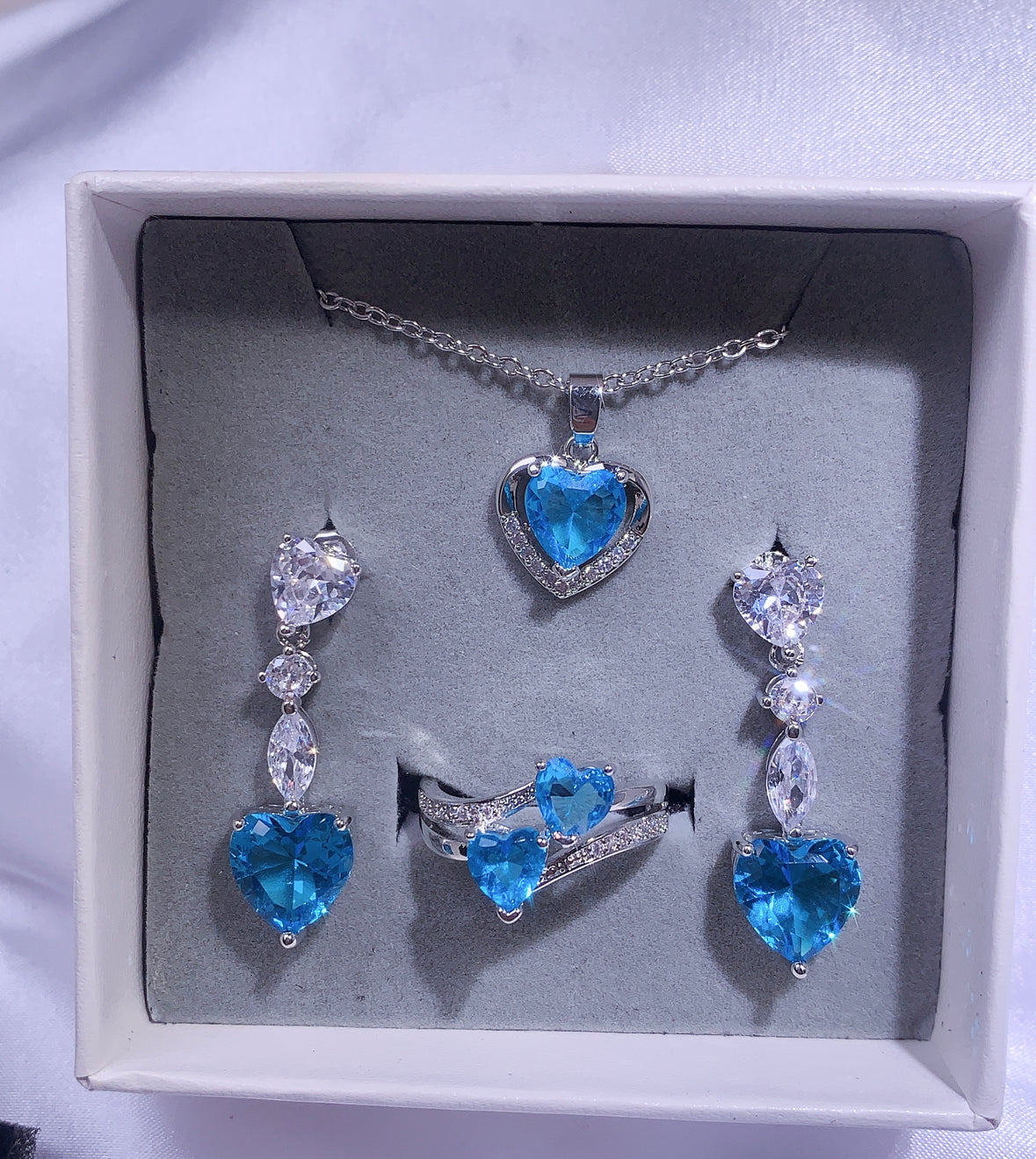 NO.49-Women's Fashion Jewelry, Blue Three Piece Set, Love Necklace, Love Dangle Earrings, Double Love Ring