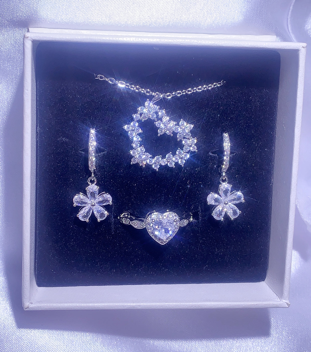 NO.5-Women's Fashion Jewelry, White Three-Piece Set, Love Sparkling Necklace, Small Flower Earrings, Love Ring