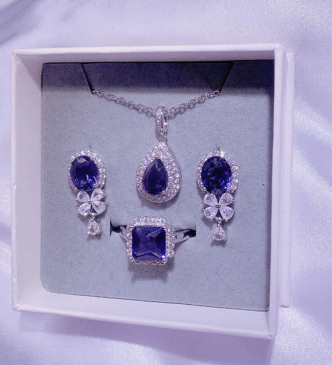 NO.64-Women's Fashion Jewelry, Purple Three-piece Set, Drop Necklace, Small Flower Earrings, Square Lace Ring