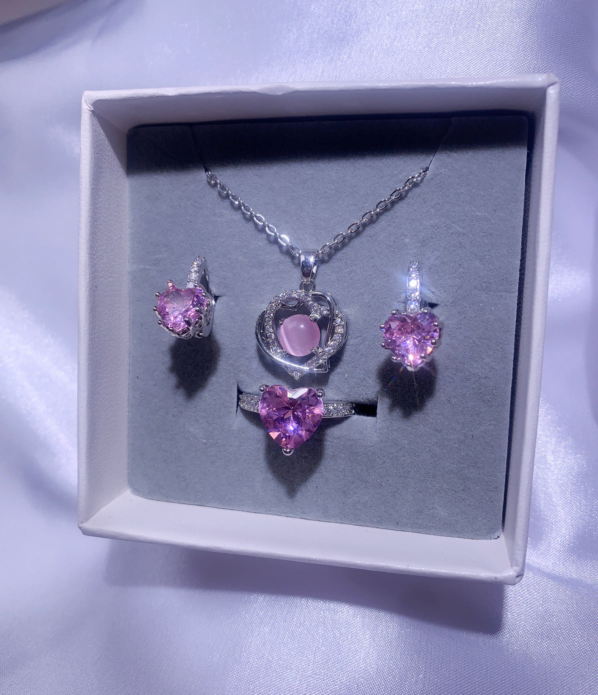 NO.62-Ladies Fashion Jewelry, Pink Three-piece Set, Double Heart Necklace, Heart Earrings, Heart Ring