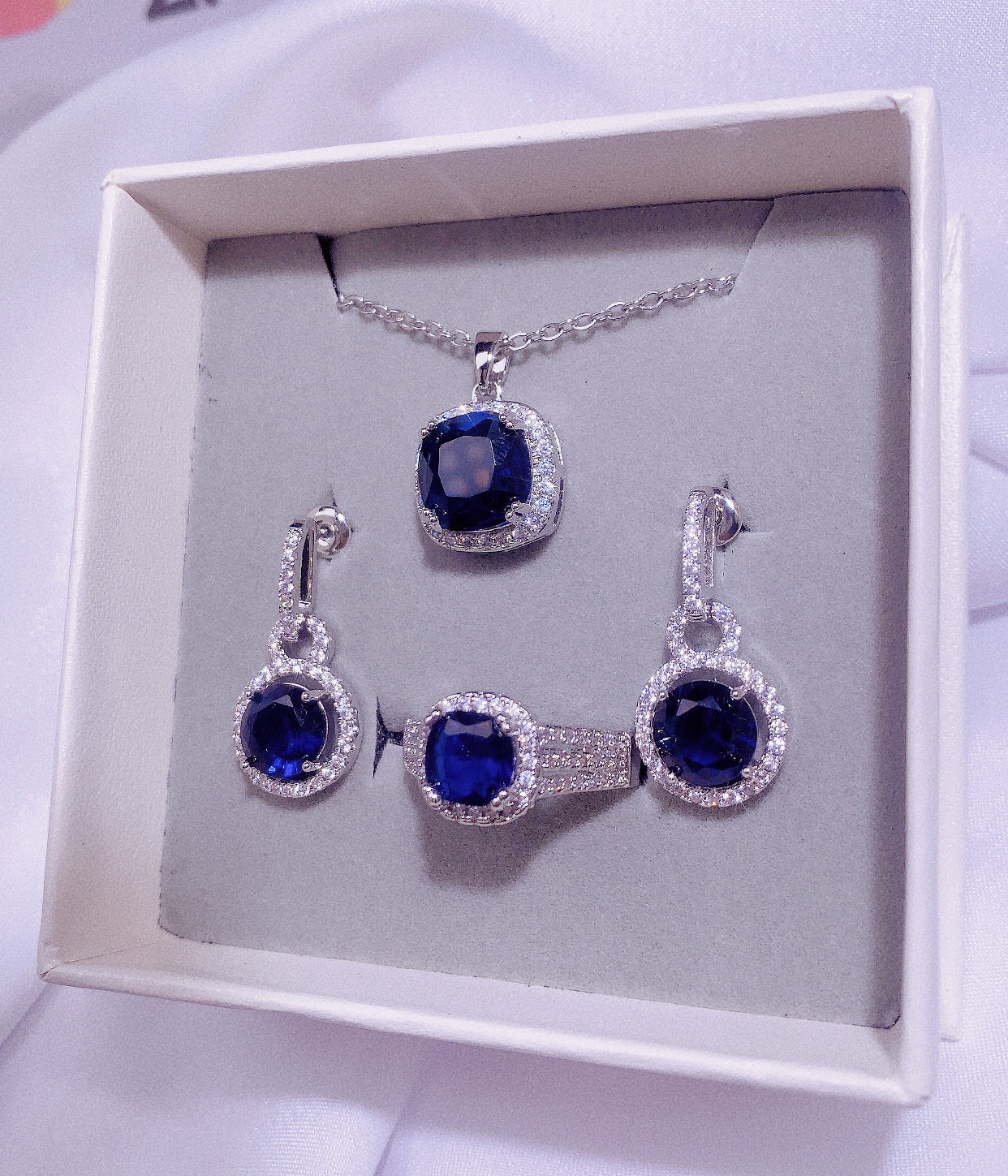 NO.24-Ladies Fashion Jewelry Dark Blue Delicate 3-piece Set, Square Necklace, Delicate Round Earrings, Shiny Small Square Ring