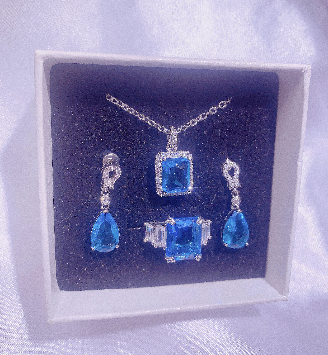 NO.54-Women's Fashion Jewelry, Blue Three-Piece Set, Square Necklace, Droplet Dangle Earrings, Square Ring